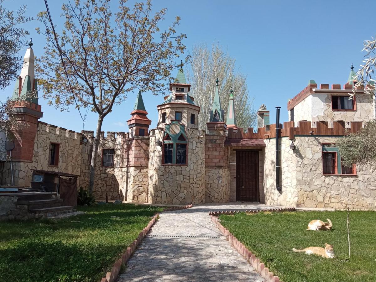 Castillo Esmeralda Las Gabias Exteriör bild